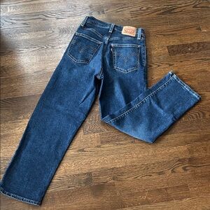 Levi's women’s Dark Blue ribcage Straight Jeans